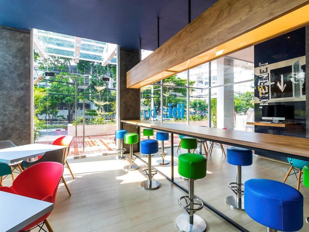 Deka Hotel Surabaya Hr Muhammad Экстерьер фото